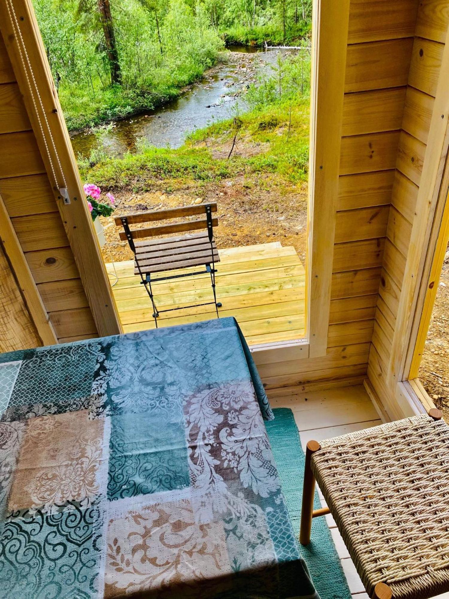 Lemmenjoen Lumo - Nature Experience & Accommodation Lemmenjoki ภายนอก รูปภาพ