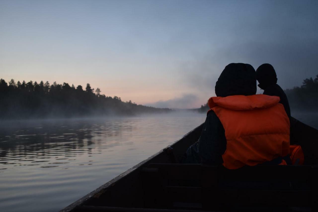 Lemmenjoen Lumo - Nature Experience & Accommodation Lemmenjoki ภายนอก รูปภาพ